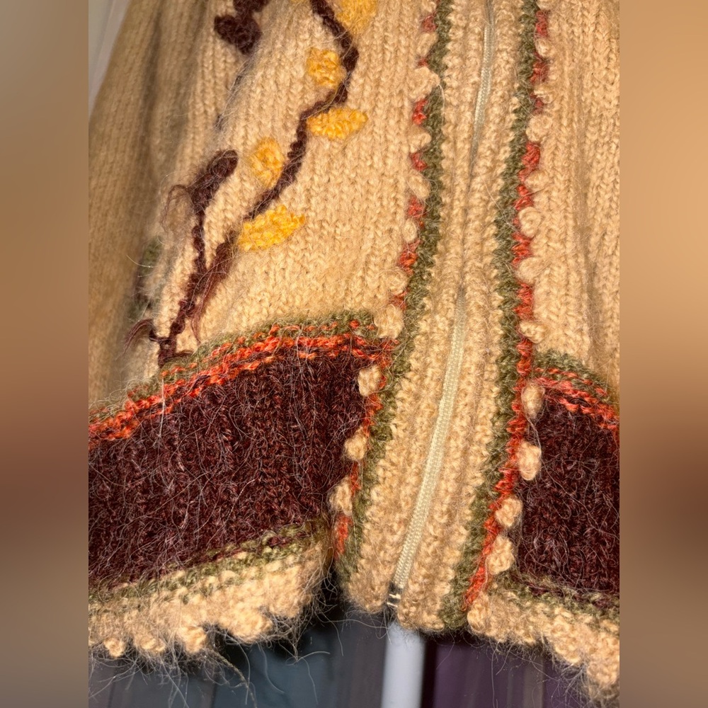 Aerika Cardigan - Picture 3 of 7